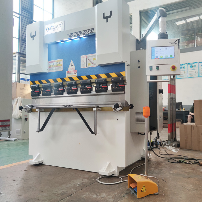 40T1600MM Hydraulic Press Brakes CNC Sheet Bending Machine TP10S System With Light